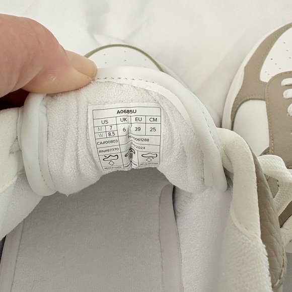 NEW! ALO sneakers sz 8.5 Recovery Mode Women's Sneakers - Picture 6 of 13